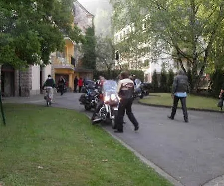 Hotel De La Poste 3*